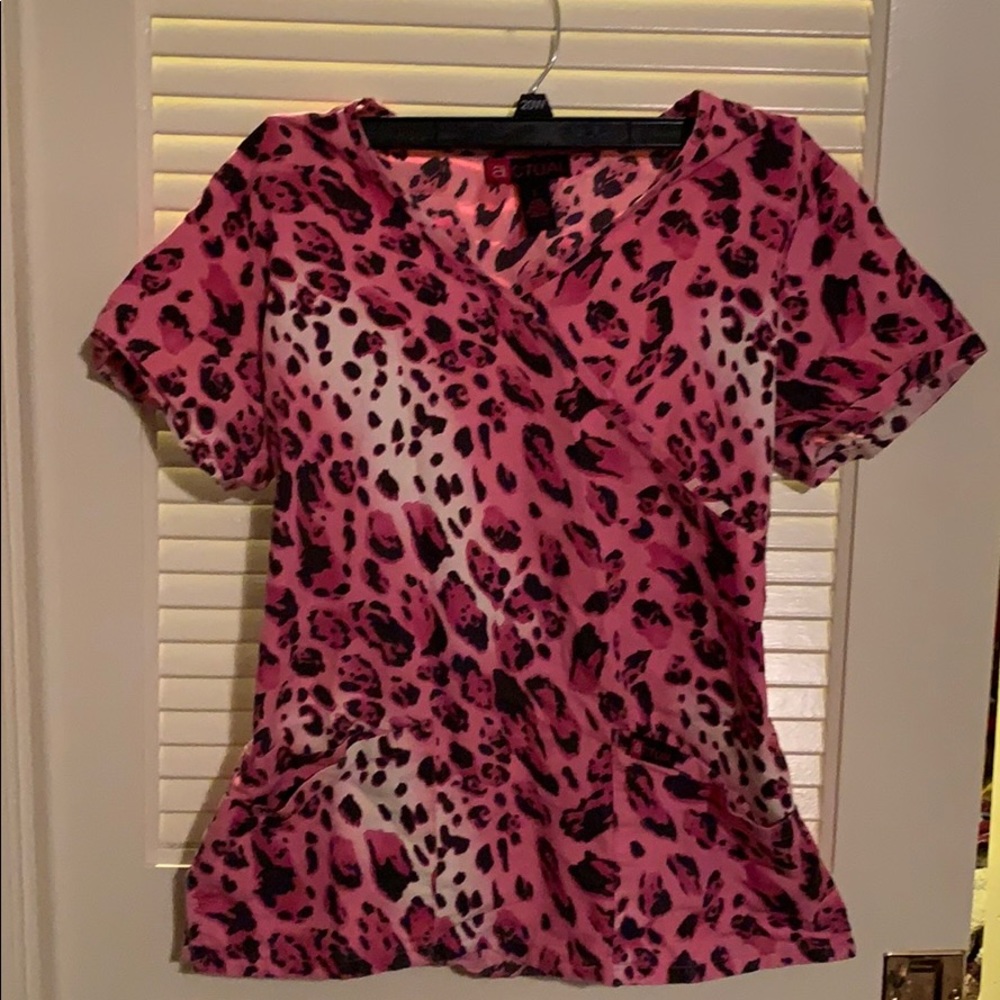 Scrub top